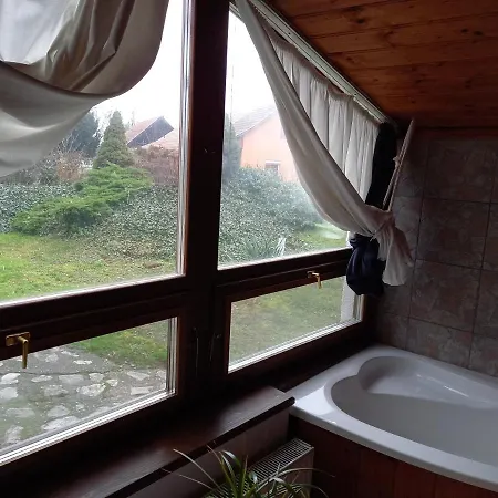 Ferienhaus Idill Ueduelohaz Tiszafüred