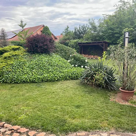 펜션 Idill Ueduelohaz *